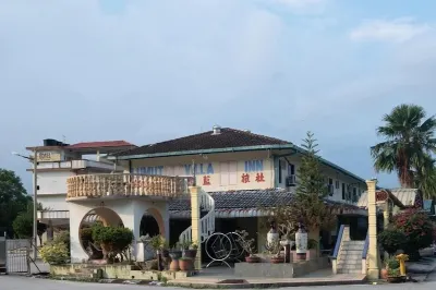 Lumut Villa Inn Homestay Hotels near 0km Lumut ( Pekan Lumut, Perak )