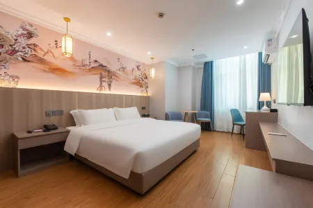 SOVIS Overseas Chinese Hotel (Foshan Zu Temple Metro Station) Отели рядом со станцией Foshan West Railway Station