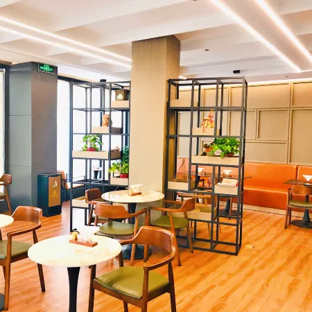 SERENITY HOTEL(Passenger Station Store)