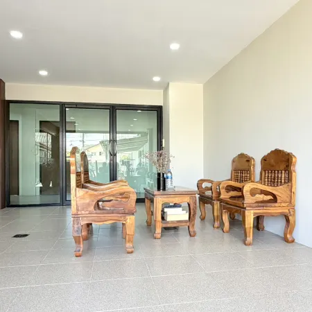 KT Hotel Airport