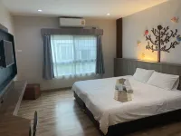 Le Lerts Living Hotel