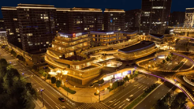 Ningbo Old Bund Cultural and Creative Port Waiting for the Wind Hotel