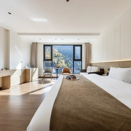 Mid-mountain Hotel