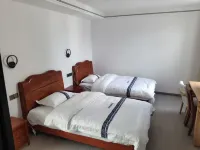 Jinchenyuan Homestay Hotels in Deqin