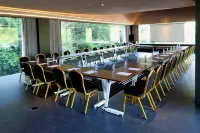 Four Seasons Yunqi Resort (Yangshuo Yulonghe Eternal Love Branch) - Business