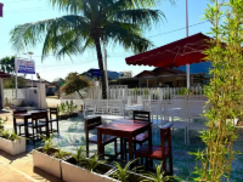 Vang Vieng Ruby Villa Hotel Hotels near Tham Poukham Cave