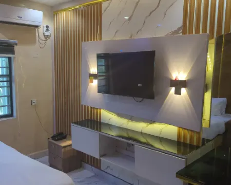 517 VIP Suites and Apartments Hotels in Awka