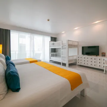 The Old Phuket - Karon Beach Resort