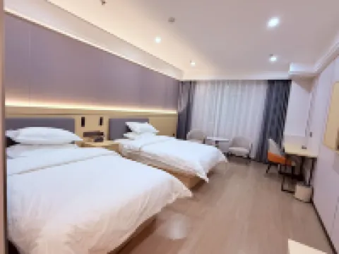 Xintianhe Grand Hotel (Yanqi Stadium) Hotels in Yanqi