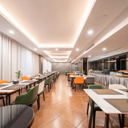 Radow Hotel Chain (Wenzhou Railway Station)