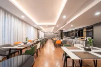 Radow Hotel Chain (Wenzhou Railway Station) - parkir