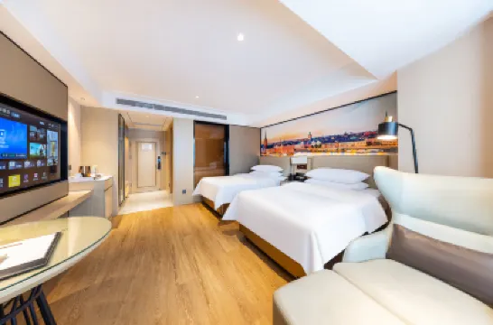 Vienna International Hotel railway station Wuquan Mountain Park  branch Hotels near Five-Spring(Wuquan) Park