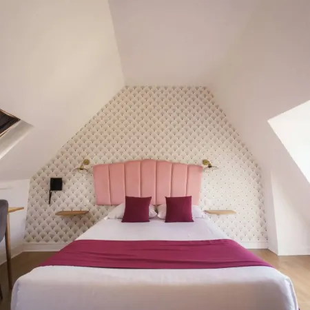 Little Hotel Отели рядом с достопримечательностью «1-й округ: Лувр»