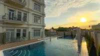 Chateau Kampot - Pools