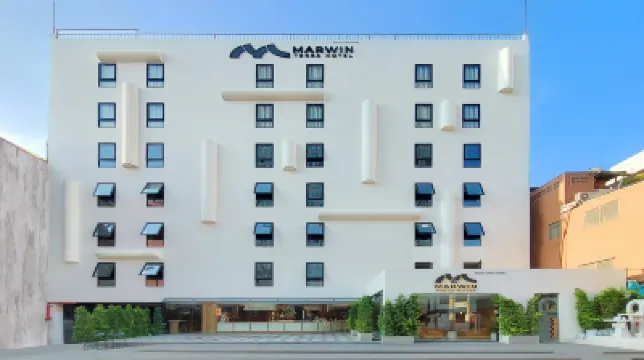 馬爾文泰拉飯店 拉特查普拉落普機場快捷站（Ratchaprarop Airport Rail Link Station）附近的飯店