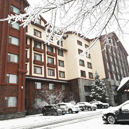 Chang Baishan Dynasty Holy Land Hot Spring Hotel