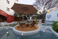 Floral Hotel·Taoxiang Yinsu Homestay (Sanbao International Pottery Village Branch) - Mountain view