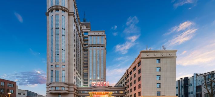 Yizheng Hotel Hoteles en Jinan