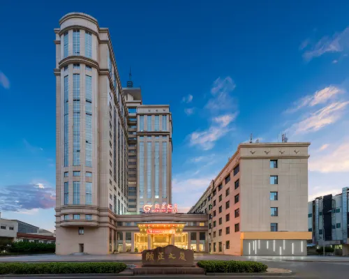 Yizheng Hotel Hotels near Black Tiger Spring