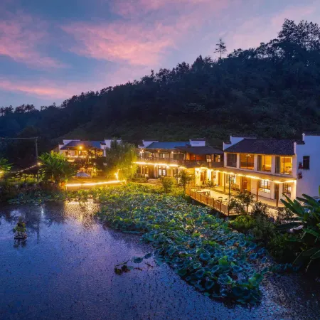Half-Mu Fangtang Redwood Forest Parent-child Holiday Villa