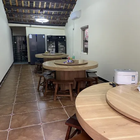 Deqing Hanming Quadrangle Inn Homestay