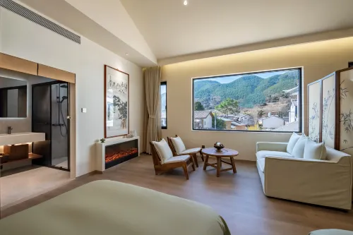A Glowing mountain homestay