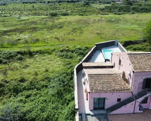 Le Decime Retreat Hotels in Mascali