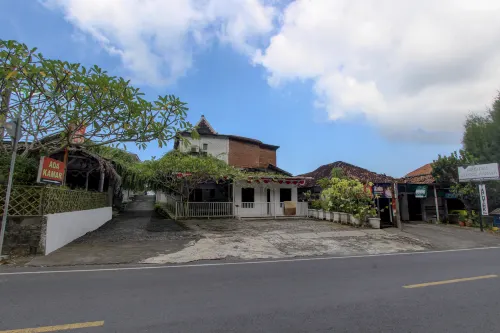 Hotel O near Parangtritis Beach formerly Paris Ocean