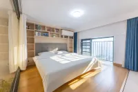 Evening Breeze Loft Homestay (Jiangzhu Road Station, Provincial Museum Branch) - 레지던스