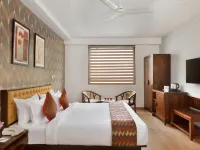 Click Hotel Jaipur, Raja Park Hotels near Pink Square Mall