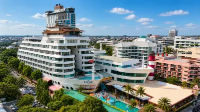 The Cruise Hotel (formerly A-ONE The Royal Cruise Hotel) Hotels in Bang Lamung