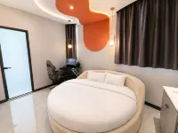 Lanhuo E-sports Homestay (Guoguang Shopping Center) - อีสปอร์ต