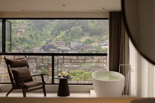 Ananda · World Encounter Cliff Infinity Pool Panorama Inn