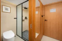 Bowen Hotel