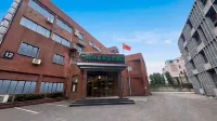 GreenTree Inn Select Hotel Hotel di Kawasan Industri Baosteel