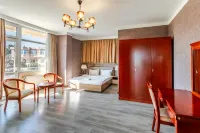 Khazri Resort & Villas