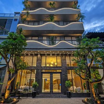 MAIA Boutique Hotel Da Nang 范文同海滩附近的飯店
