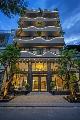 MAIA Boutique Hotel Da Nang - مسبح غير متناهي
