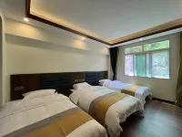 Shambhala Hotel (Daocheng Yading Shangri-La Town) - 2-Star