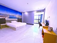 Pingnan Ming'anju Hotel (Xiongsen Animal Kingdom) - Parkplatz