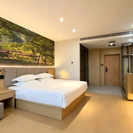 Qiuguo Hotel (Zhangye Lushuiwan Tourism Resort Ganzhou Fucheng)
