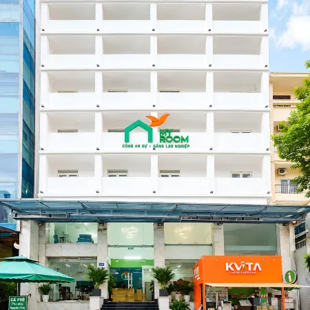 MyRoom - The Green Nest Nguyen Van Troi Отели рядом с достопримечательностью «Цюань 3»