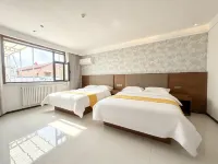 Longmen Yunshu Boutique Inn - موقف سيارات
