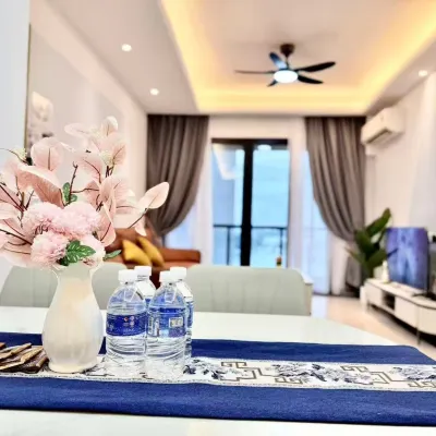 R&F Princess Cove by Starshine Home Hotel berhampiran Pusat Beli-belah R&F