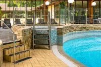 Airport Inn Manchester - Yüzme Havuzu