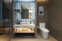 Nanchong Yilong Star City Plaza Park Hotel Hotels in Yilong