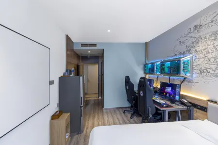 Xinyuan Gaming Hotel (Xiamen Ferry Zhongshan Road Pedestrian Street)