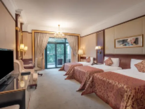 Evergrande World MICE Center Hotel di Jintang County