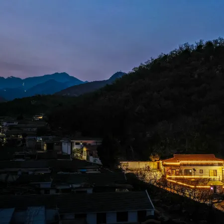Floral Hotel · Taishan Oak Wei Hotel (Hongmen Mountain Entrance )
