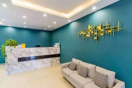 Chenghua Hotel (Zhaowuda Road Inner Mongolia University) Отели рядом с достопримечательностью «Department of Physical Education， Inner Mongolia Agricultural University»